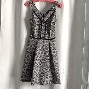 Black and white dress, zipper in back